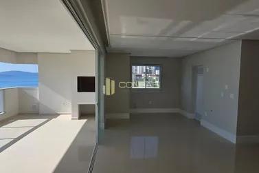 Apartamento &agrave; venda - 192m&sup2; - Meia Praia