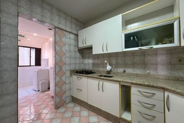 Apartamento &agrave; venda - 96m&sup2; - Centro