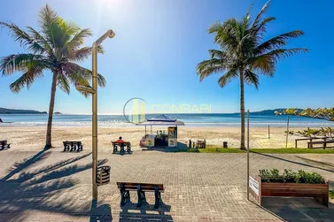 Apartamento &agrave; venda - 185m&sup2; - Meia Praia