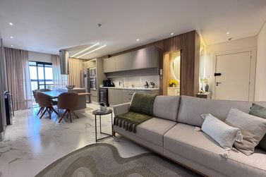 Apartamento &agrave; venda - 105m&sup2; - Centro