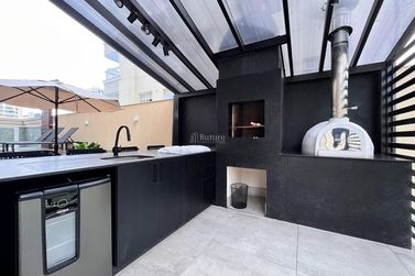 Apartamento &agrave; venda - 125m&sup2; - Meia Praia