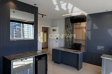 Sala Comercial &agrave; venda - 38m&sup2; - Meia Praia