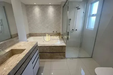 Apartamento &agrave; venda - 268m&sup2; - Meia Praia