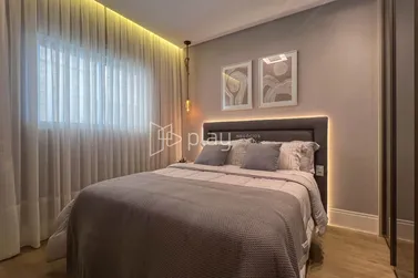 Apartamento &agrave; venda - 140m&sup2; - Meia Praia