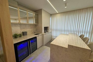 Apartamento &agrave; venda - Meia Praia