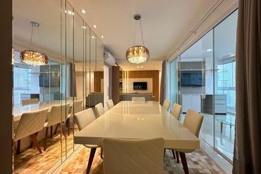 Apartamento &agrave; venda - 167m&sup2; - Meia Praia