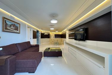 Apartamento &agrave; venda - 1102m&sup2; - Centro