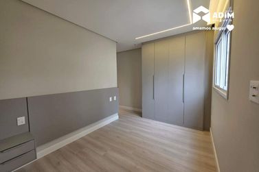 Apartamento para alugar - 170m&sup2; - Centro