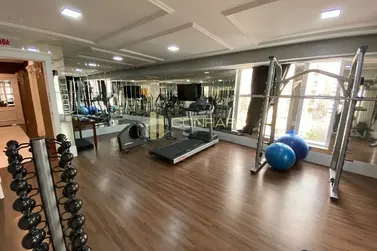 Apartamento &agrave; venda - 185m&sup2; - MEIA Praia
