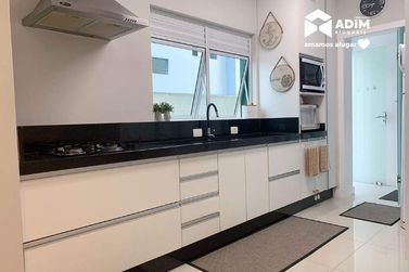 Apartamento para alugar - 127m&sup2; - Centro