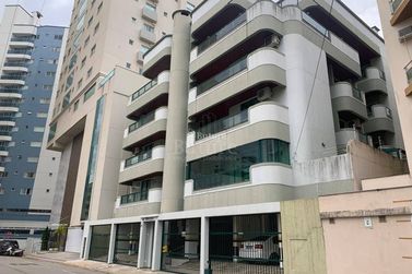 Apartamento &agrave; venda - 117m&sup2; - Centro