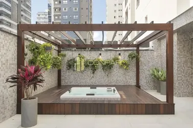 Apartamento &agrave; venda - 114m&sup2; - Meia Praia