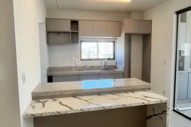 Apartamento &agrave; venda - 87m&sup2; - Meia Praia