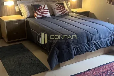 Apartamento &agrave; venda - 212m&sup2; - Meia Praia