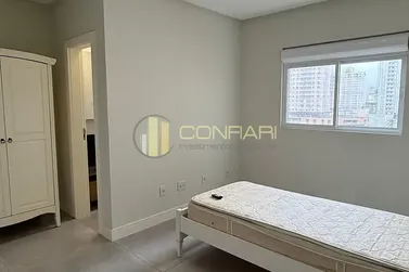 Apartamento &agrave; venda - 188m&sup2; - Meia Praia