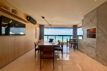 Apartamento &agrave; venda - 210m&sup2; - Centro