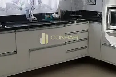 Apartamento &agrave; venda - 124m&sup2; - Meia Praia