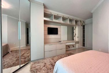 Apartamento &agrave; venda - 194m&sup2; - Meia Praia