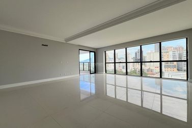 Apartamento &agrave; venda - 183m&sup2; - Castelo Branco