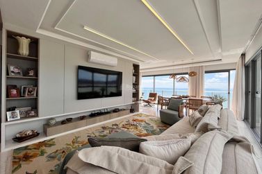 Apartamento &agrave; venda - 166m&sup2; - Meia Praia