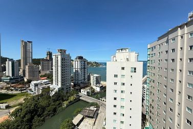 Apartamento &agrave; venda - 105m&sup2; - Centro