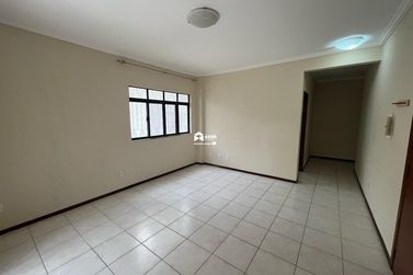 Apartamento para alugar - 150m&sup2; - Centro