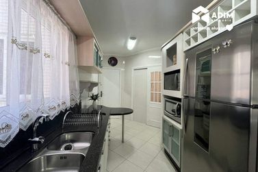 Apartamento para alugar - 126m&sup2; - Centro