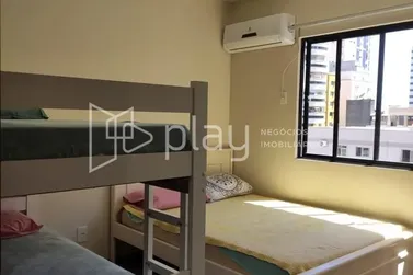 Apartamento &agrave; venda - 95m&sup2; - Meia Praia