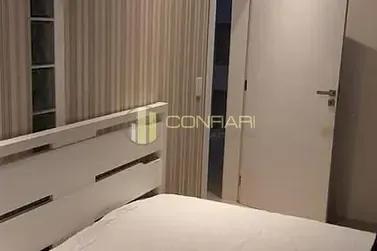 Apartamento &agrave; venda - 185m&sup2; - Centro