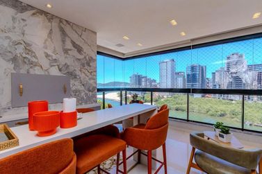 Apartamento &agrave; venda - 200m&sup2; - Meia Praia
