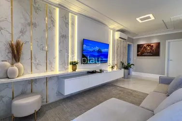 Apartamento &agrave; venda - 180m&sup2; - Meia Praia