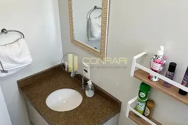 Apartamento &agrave; venda - 157m&sup2; - Meia Praia
