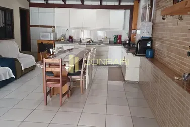 Casa &agrave; venda - 125m&sup2; - Pereque