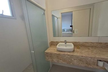 Apartamento &agrave; venda - 185m&sup2; - Meia Praia