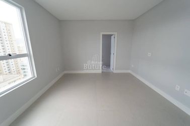 Apartamento &agrave; venda - Meia Praia