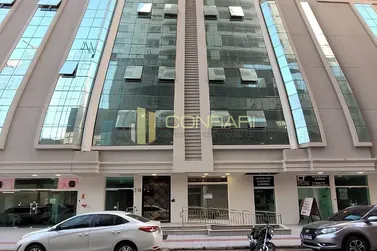Apartamento &agrave; venda - 168m&sup2; - meia praia