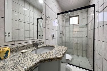 Apartamento &agrave; venda - 160m&sup2; - Meia Praia