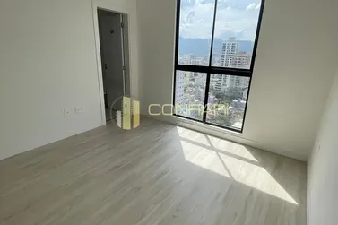 Apartamento &agrave; venda - 133m&sup2; - meia praia