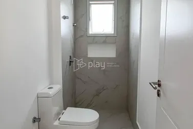 Apartamento &agrave; venda - 160m&sup2; - Meia Praia
