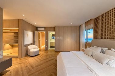 Apartamento &agrave; venda - 230m&sup2; - Barra Sul