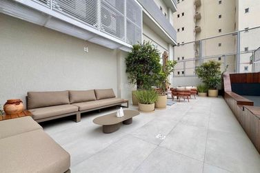 Apartamento &agrave; venda - 160m&sup2; - Meia Praia