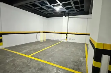 Apartamento para alugar - 118m&sup2; - meia praia