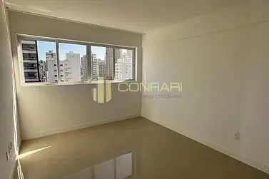 Apartamento &agrave; venda - 113m&sup2; - Meia Praia