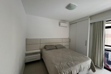 Apartamento para alugar - Meia Praia