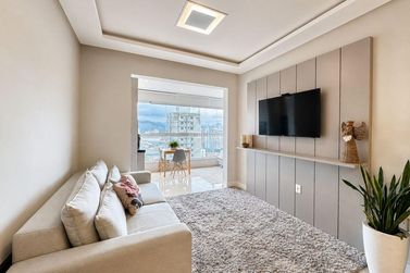 Apartamento &agrave; venda - 85m&sup2; - Meia Praia
