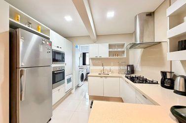 Apartamento &agrave; venda - 142m&sup2; - Barra Sul