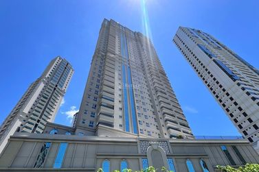 Apartamento &agrave; venda - 190m&sup2; - Centro