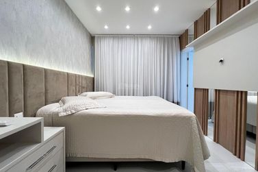 Apartamento &agrave; venda - 197m&sup2; - Meia Praia