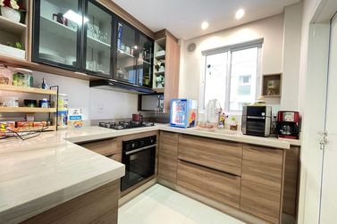 Apartamento &agrave; venda - 141m&sup2; - Meia Praia