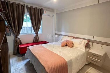 Apartamento &agrave; venda - 90m&sup2; - Centro